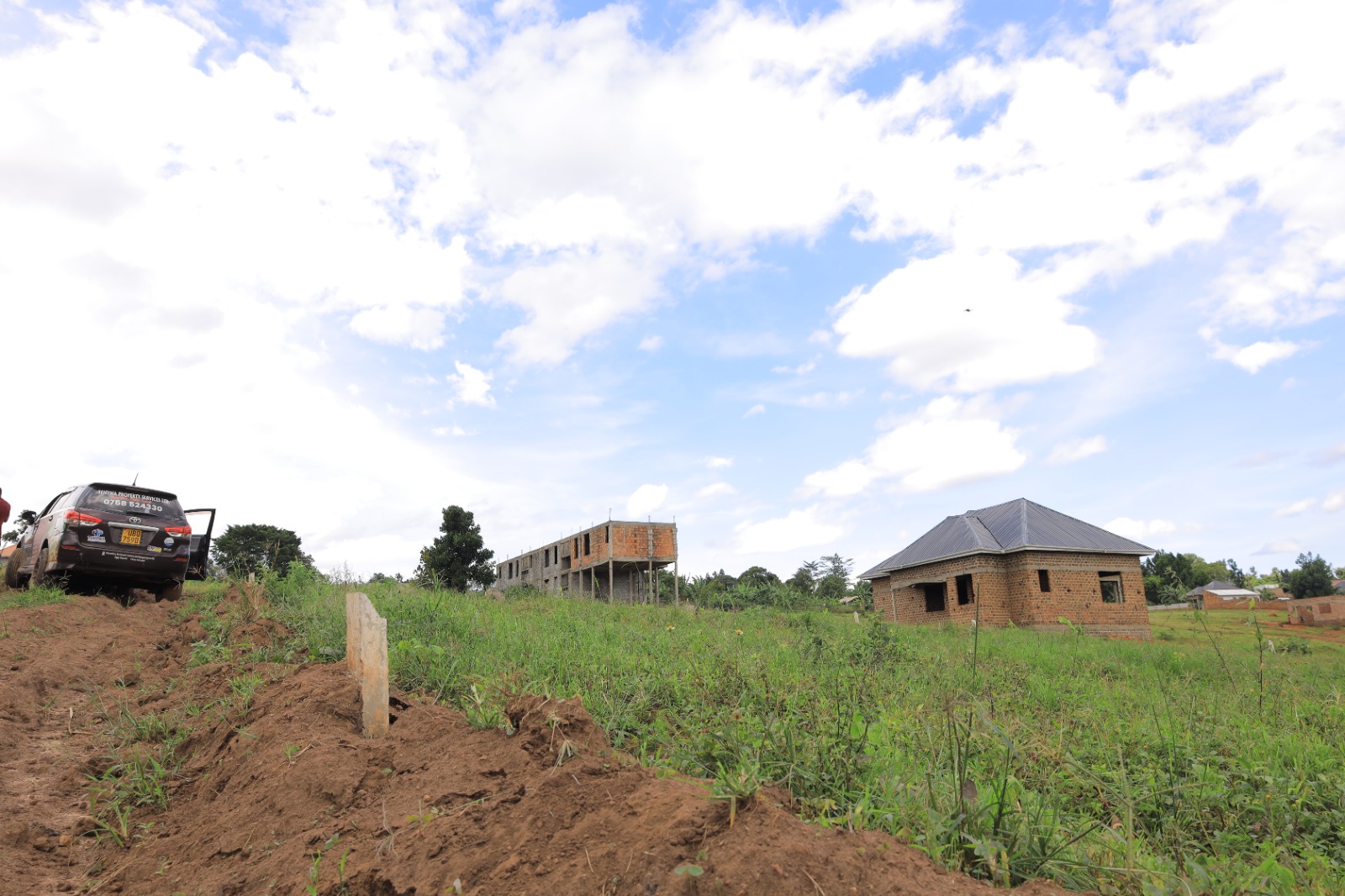 50×100 ft plot — Nkowe Wakiso (Titled)